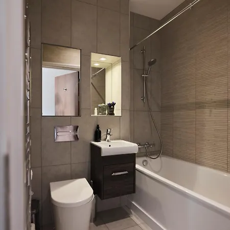 The Harlesden Place - Modern 3Bdr Flat With Balcony Londra Esterno foto