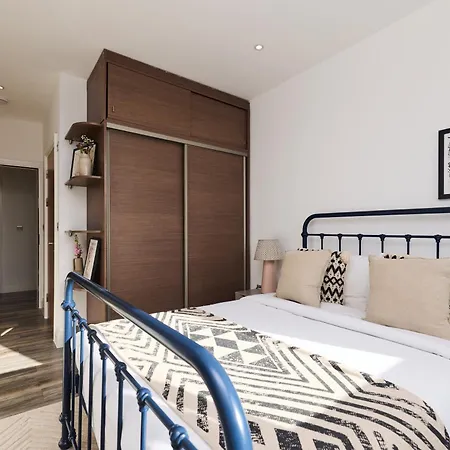 The Harlesden Place - Modern 3Bdr Flat With Balcony Londra Esterno foto