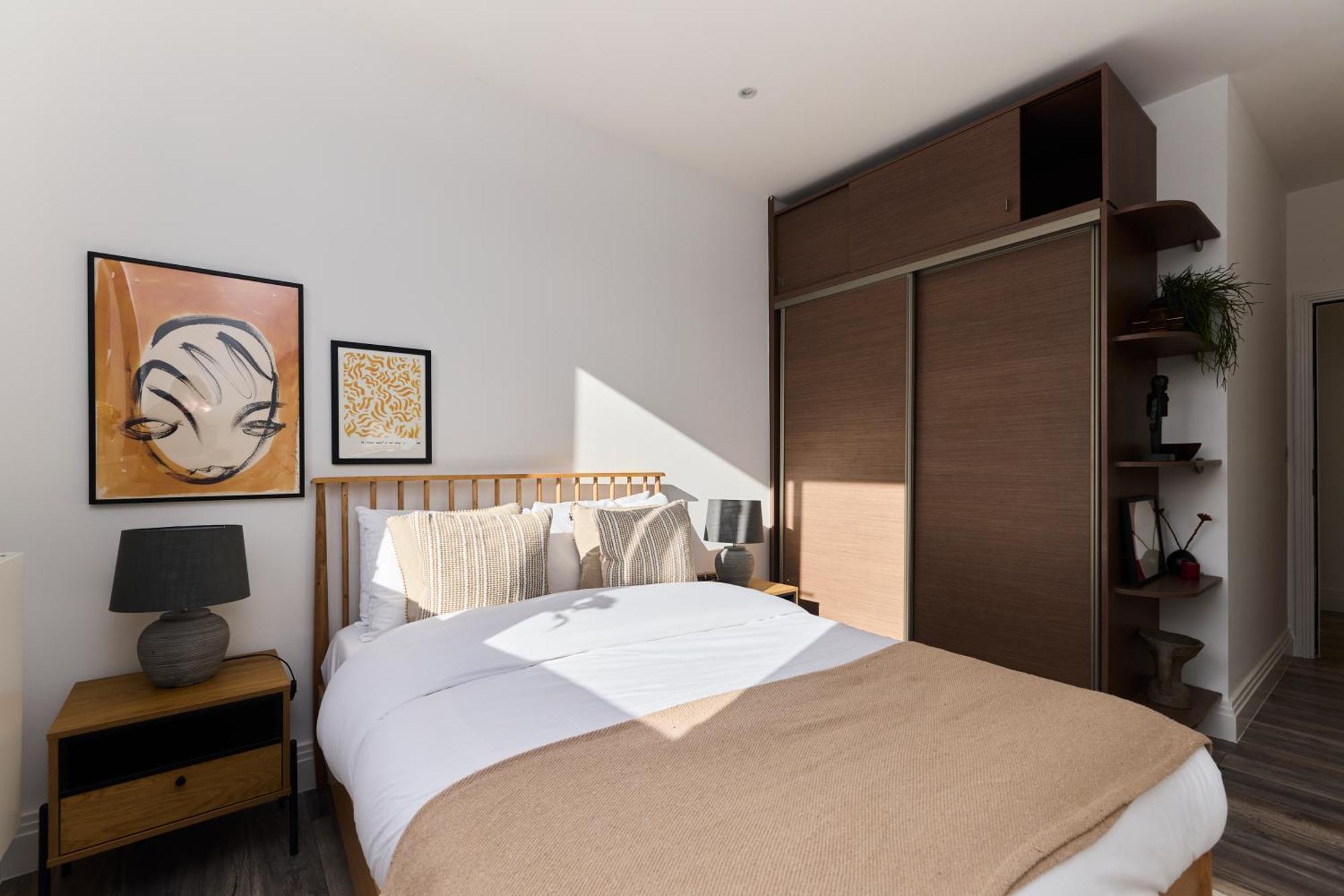 Апартаменты The Harlesden Place - Modern 3bdr Flat With Balcony